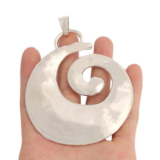 Oversize-Spiralanhänger in Gold- oder Silberoptik – Vortex-Design | Fashion-Pendant für DIY-Schmuck & Tribal-Halsketten